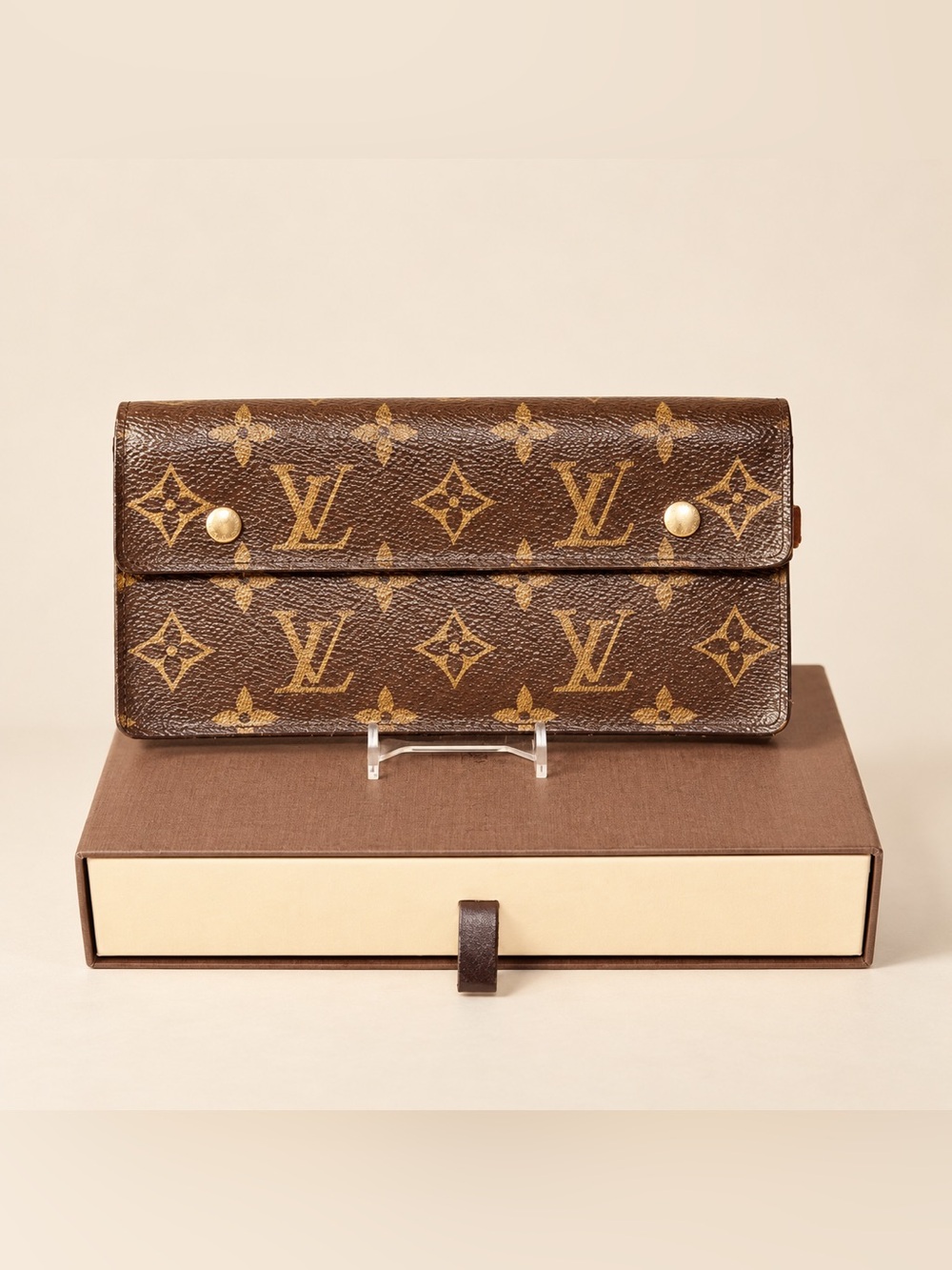 Louis Vuitton Monogram Double Snap wallet